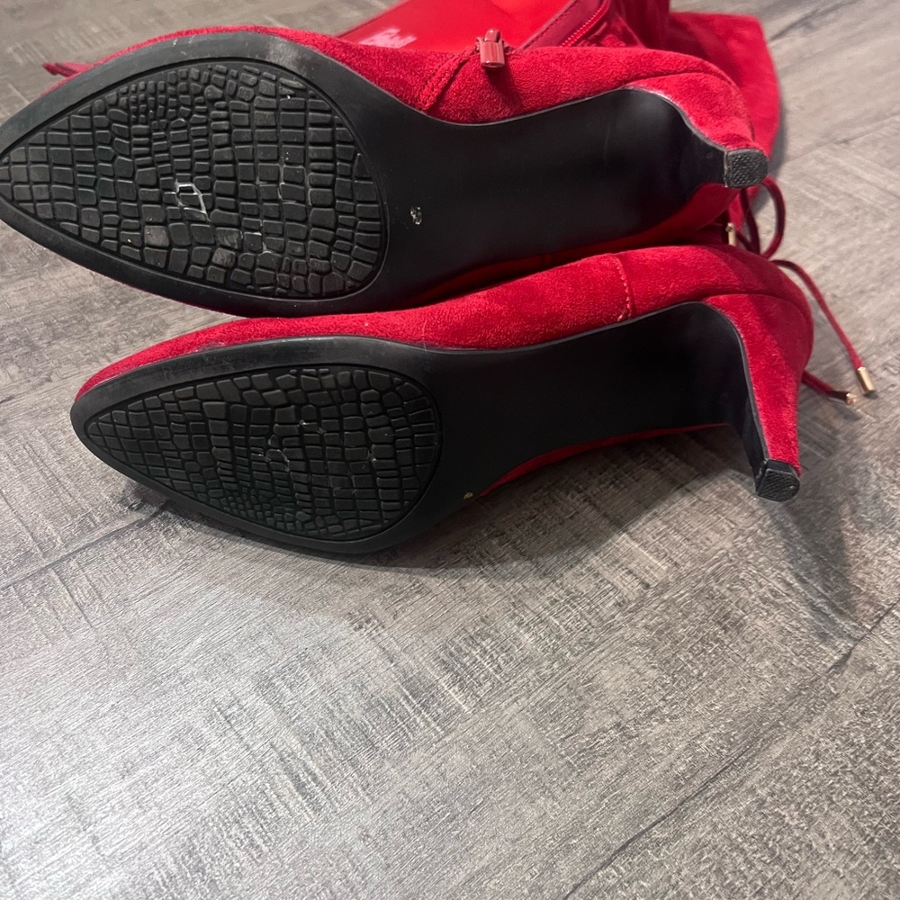 Elegant Red Women's Boots faux suede - Picture 7 of 7